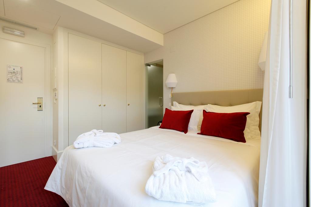 Mini Double or Twin Room with Street View