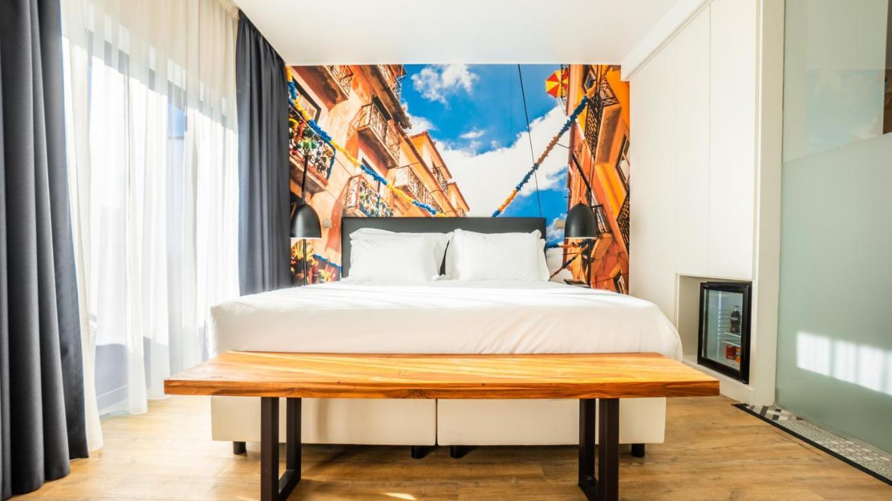 Thematic Room