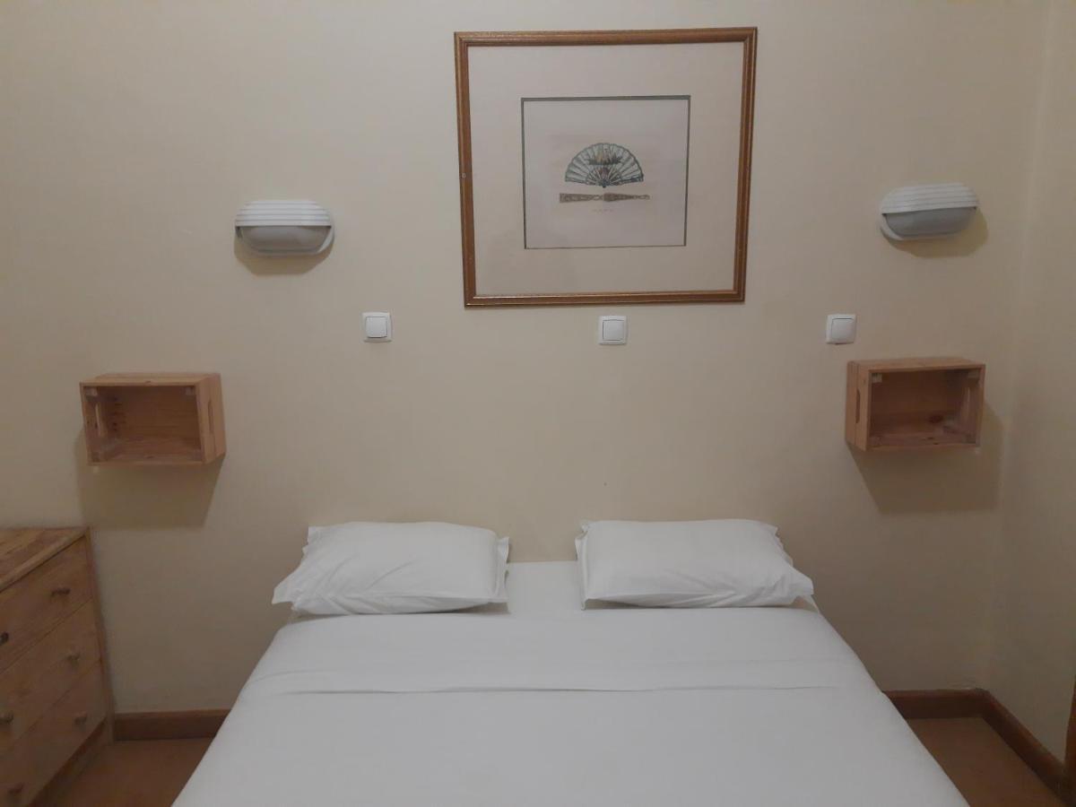 Budget Double Room Shared Toilet