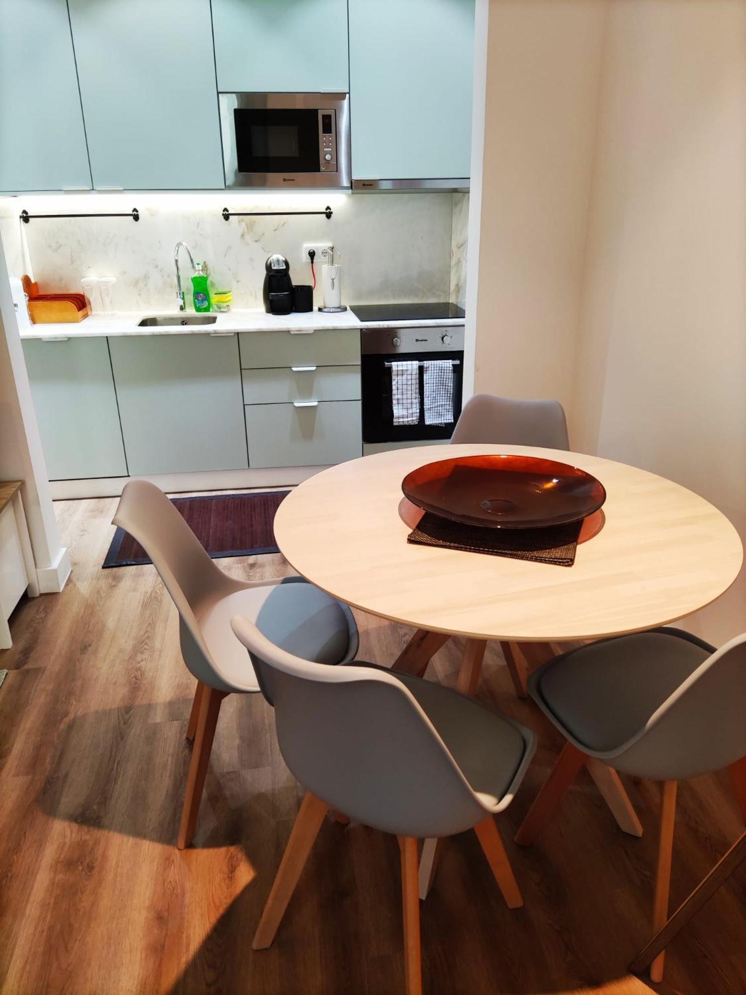Superior One-Bedroom Apartment