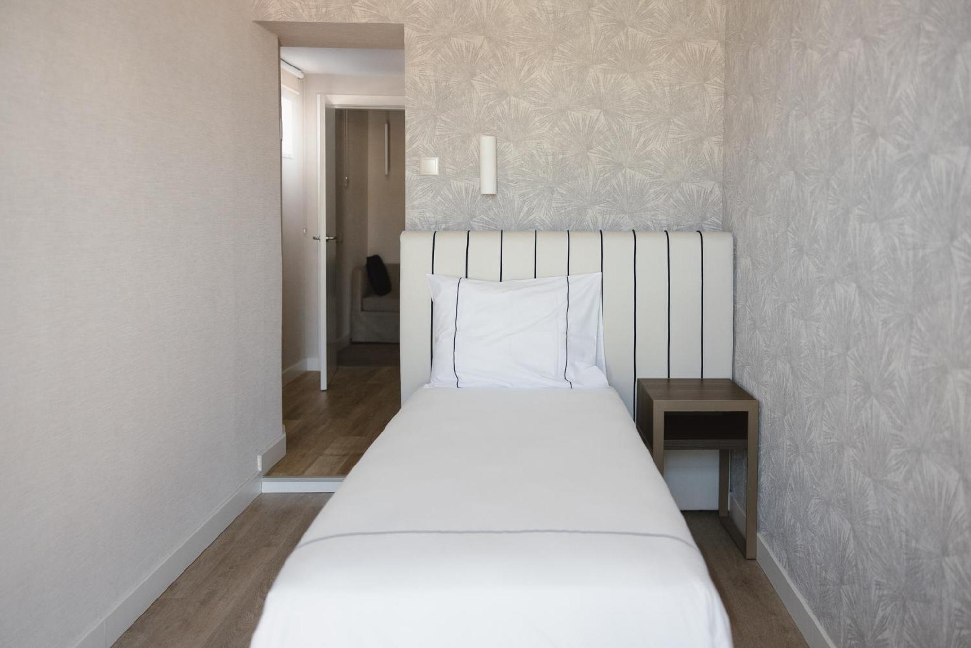 Classic Single Room