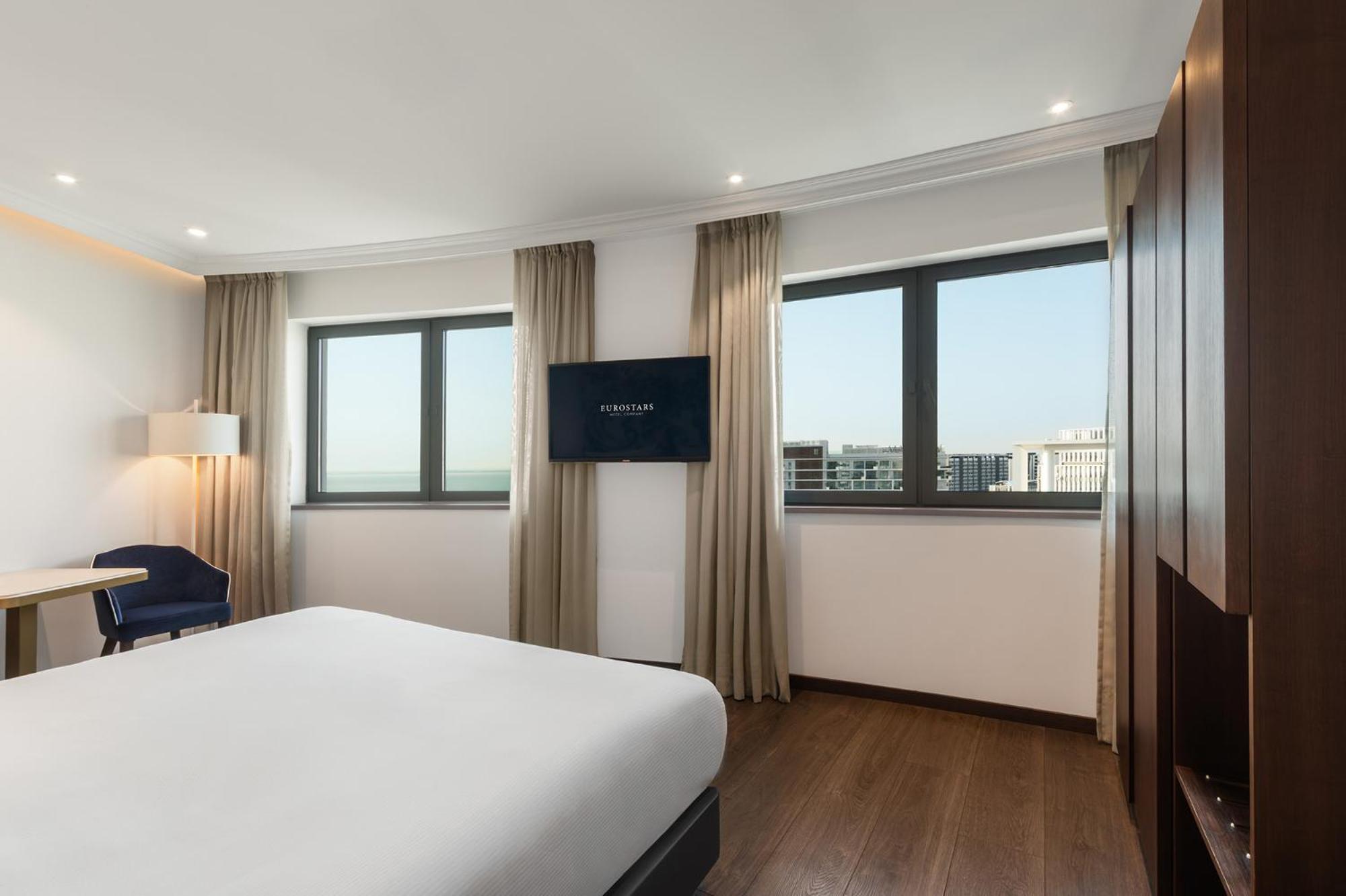 Deluxe Double or Twin Room River View