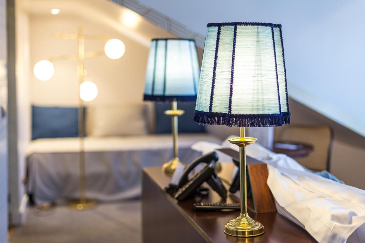 Deluxe Room with Balcony