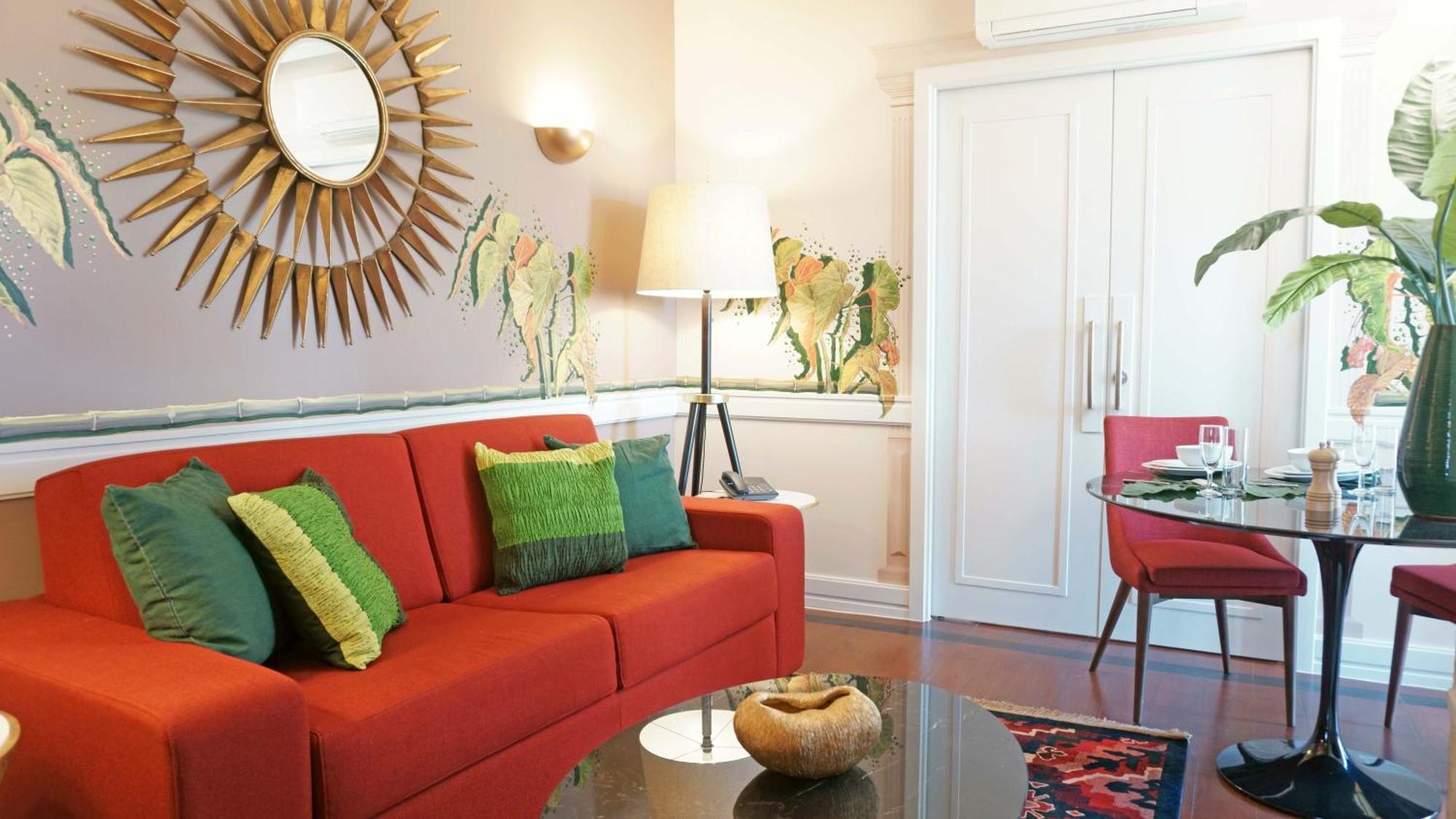 Superior One-Bedroom Apartment