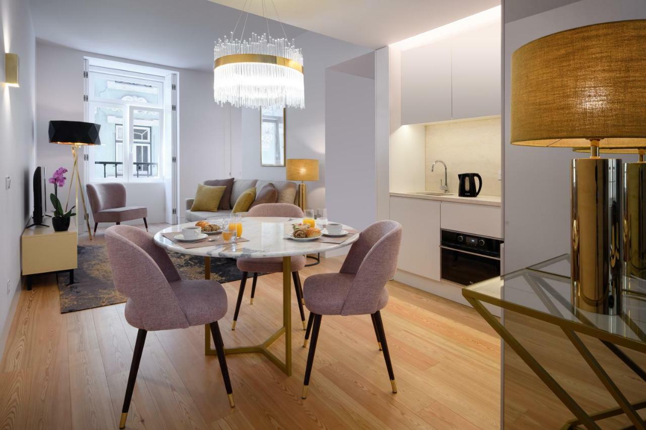 Two-Bedroom Apartment,870976784:JPEG