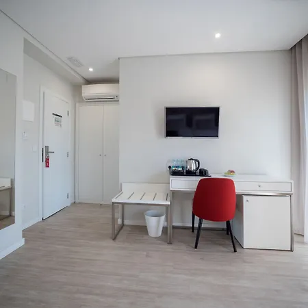 Hotel Canada-3