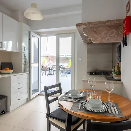 Dumont Lisbon Guesthouse-2
