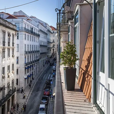 Dream Chiado Apartments-3